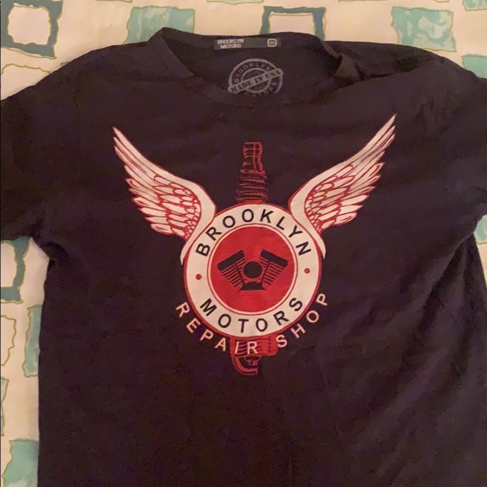 Tee shirt